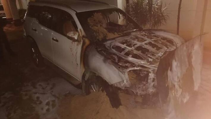 Bjp MLA's car set on fire in Karnataka Bjp MLA's car set on fire in Karnataka