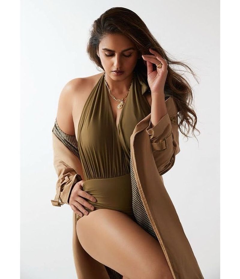 valimai heroine huma qureshi latest hot photo gallery