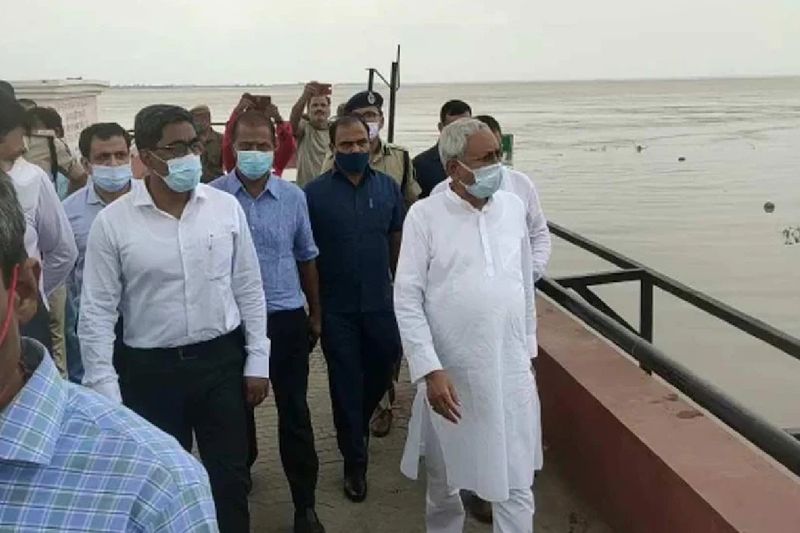 Bihar crematorium submerged in water due to flooded Ganga river