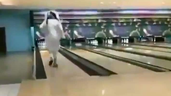 Harsh Goenka shares hilarious video of man bowling; netizens go ROFL-tgy Harsh Goenka shares hilarious video of man bowling; netizens go ROFL-tgy