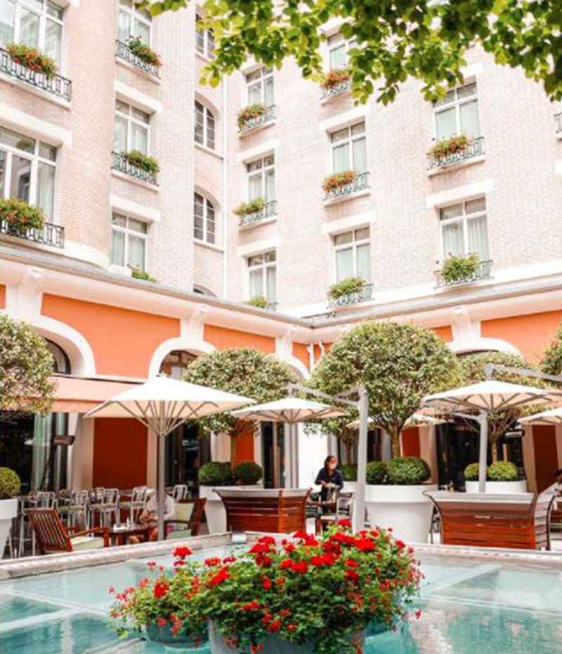 Lionel Messi stays at five star luxury hotel in Paris after signing PSG spb