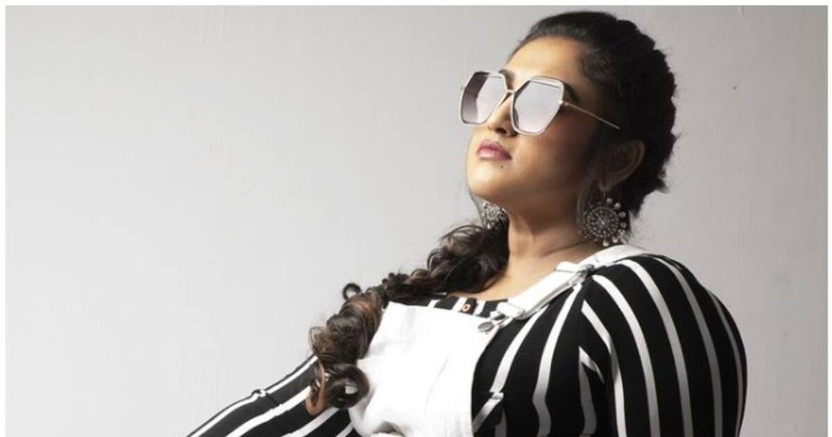 Vanitha: என்ன கொடுமை? பச்சை லிப்ஸ்டிக் போட்டு பயமுறுத்தும் வனிதா.. பங்கமா கலாய்த்து கழுவி ஊற்றும் நெட்டிசன்கள்