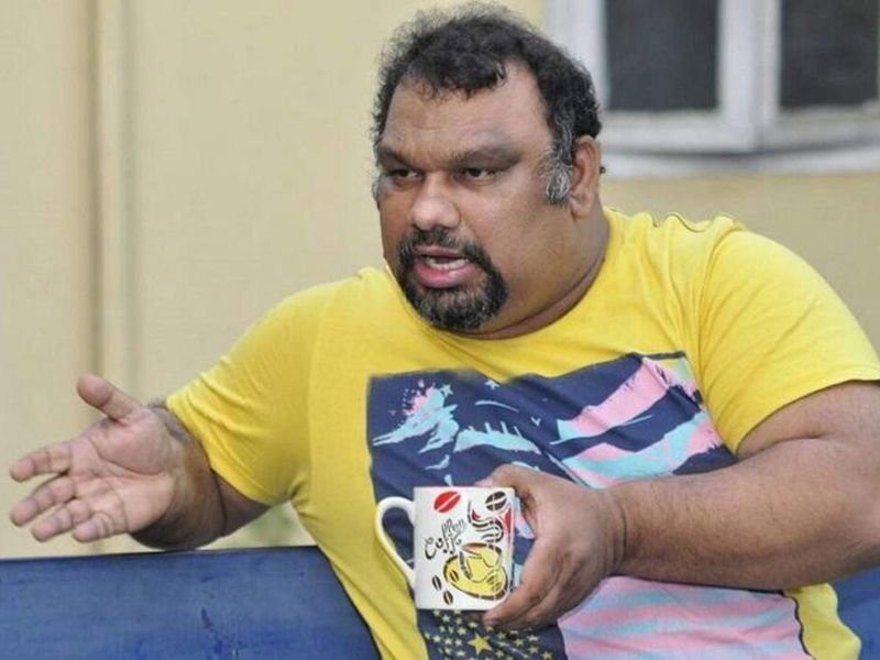 Comedian Prudhvi raj sensational comments on Kathi Mahesh death