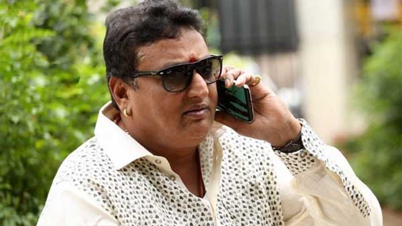 Comedian Prudhvi raj sensational comments on Kathi Mahesh death