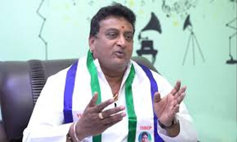 Comedian Prudhvi raj sensational comments on Kathi Mahesh death