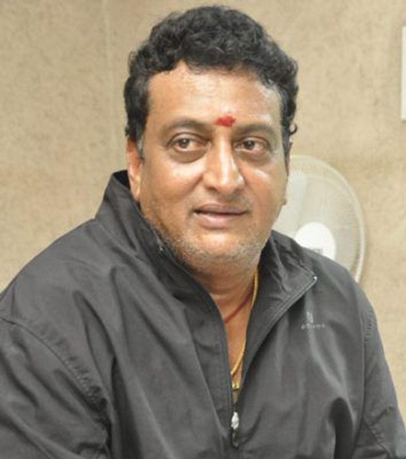 Comedian Prudhvi raj sensational comments on Kathi Mahesh death