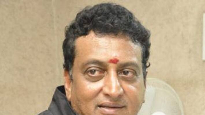 thirty years prudhvi warns ap maa association for facilitates prakash raj thirty years prudhvi warns ap maa association for facilitates prakash raj