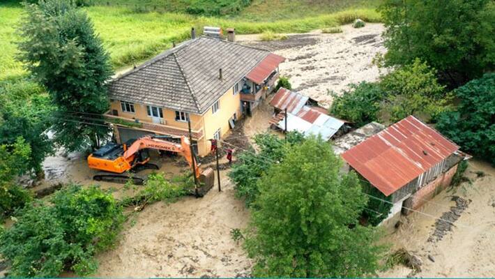 Effects of climate change and global warming, many countries around the world are facing problem with floods and heat Effects of climate change and global warming, many countries around the world are facing problem with floods and heat
