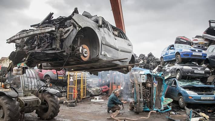 These Vehicles Older Than 15 Years To Be Scrapped From April 2023 These Vehicles Older Than 15 Years To Be Scrapped From April 2023