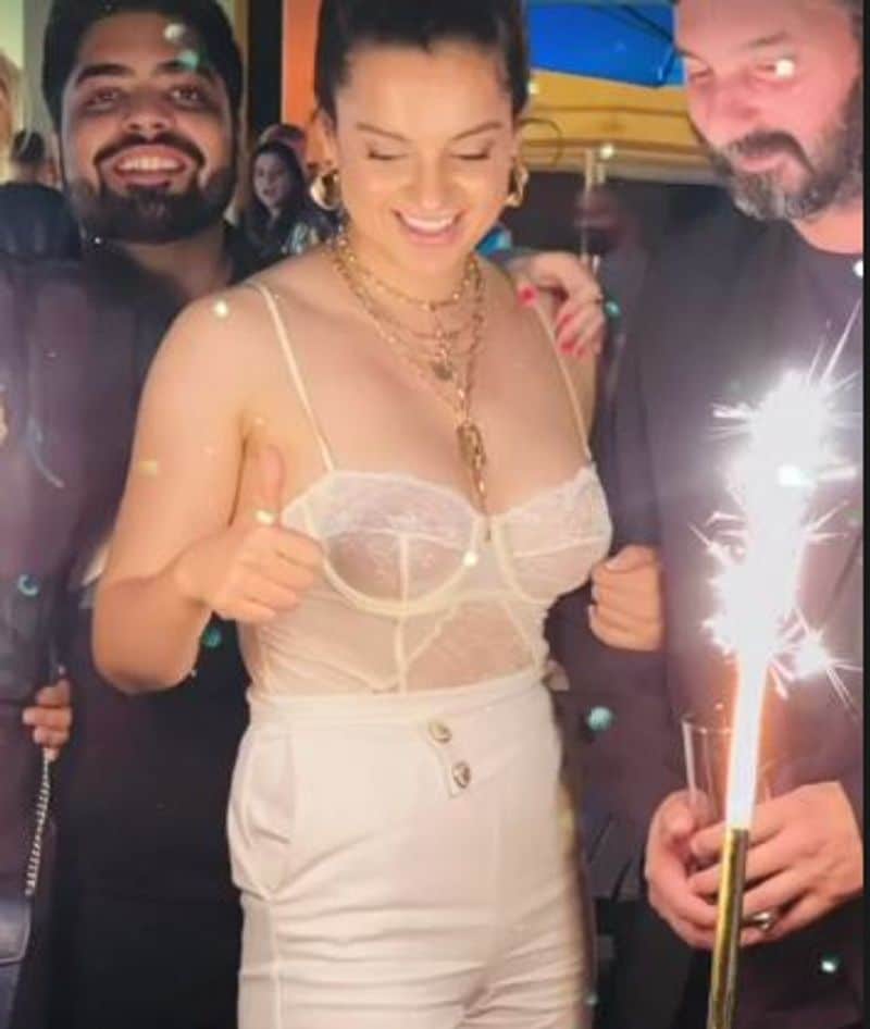 kangana over load hot skin color dress photo goes viral
