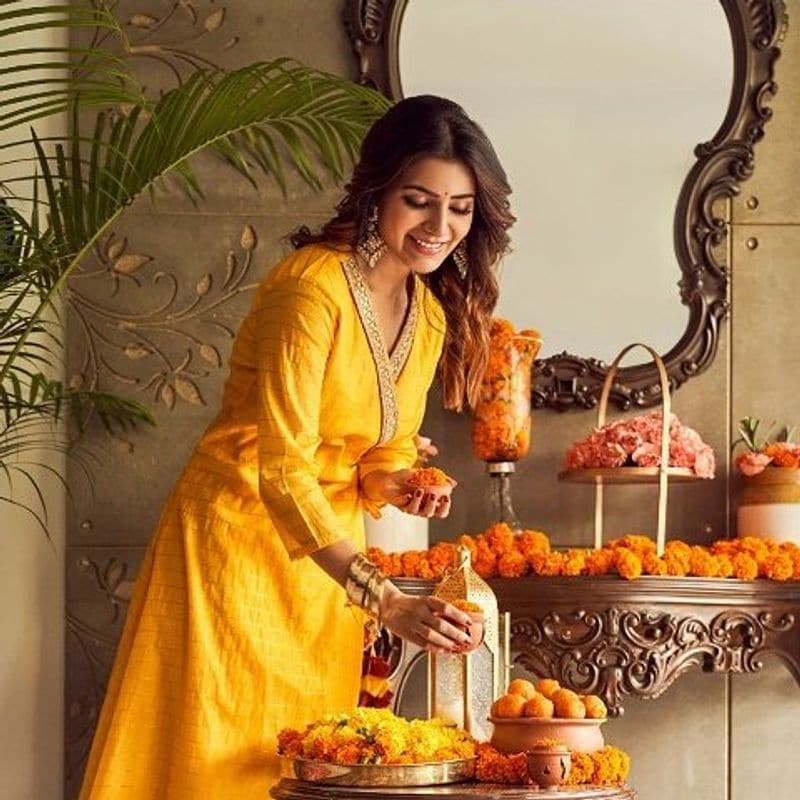 samantha shared single photo its viral with mind blow