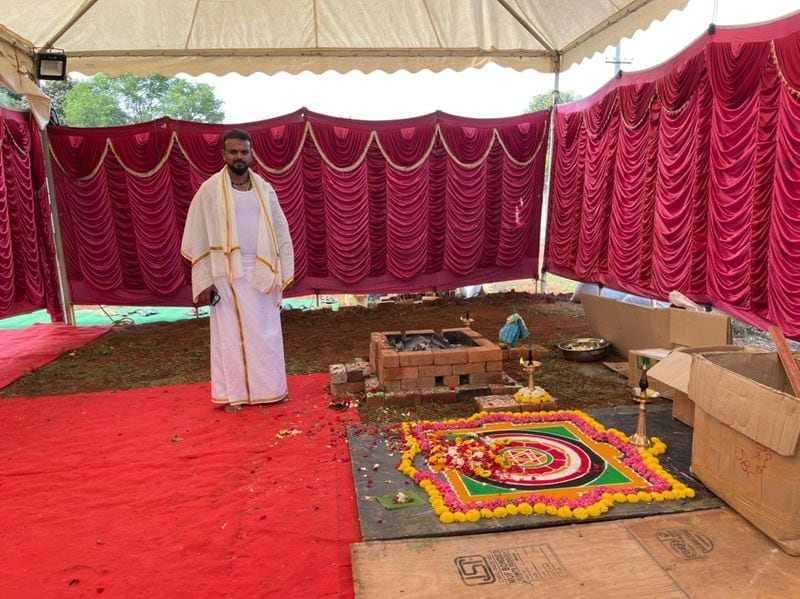 Umapathy Srinivas performs Bhoomi pooja for 25 acre film city vcs
