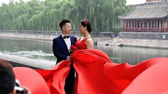 Marriages in China have fallen to their lowest level since 1986. Marriages in China have fallen to their lowest level since 1986.