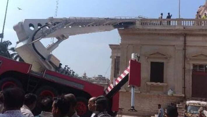 3 Killed As Trolley Of Crane Breaks While Installing National Flag In Gwalior 3 Killed As Trolley Of Crane Breaks While Installing National Flag In Gwalior