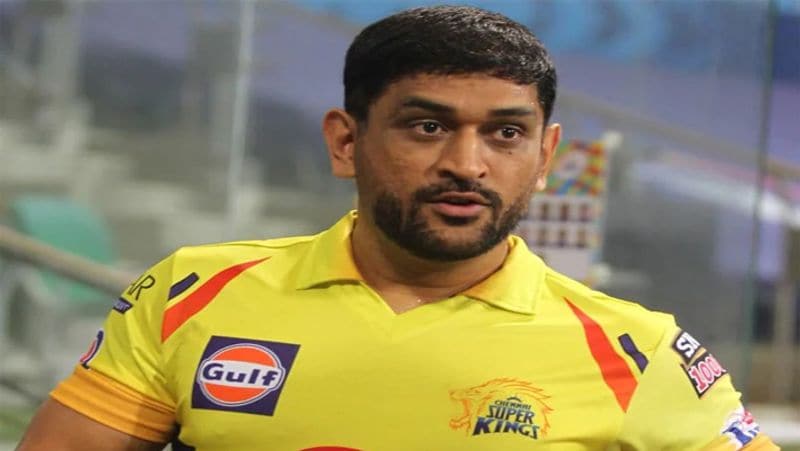 MS Dhoni 1 year of Retirement: see 11 photo when Mahi's news went viral on social media