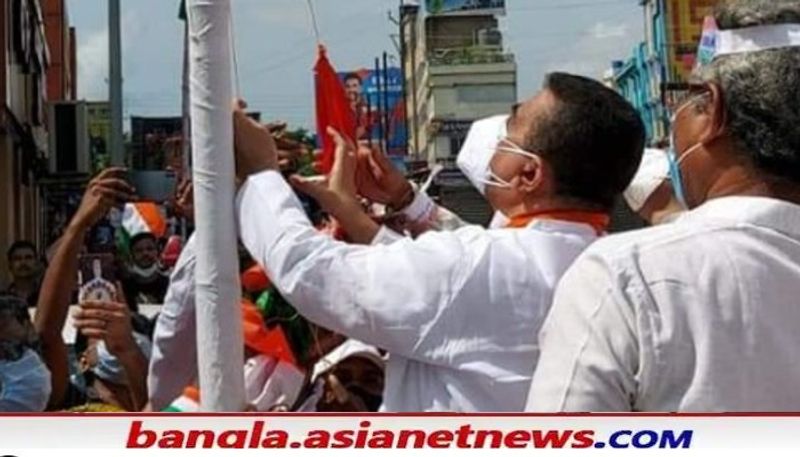 BJP Leader Suvendu Adhikari and Dilip Ghosh hoisted the national flag RTB