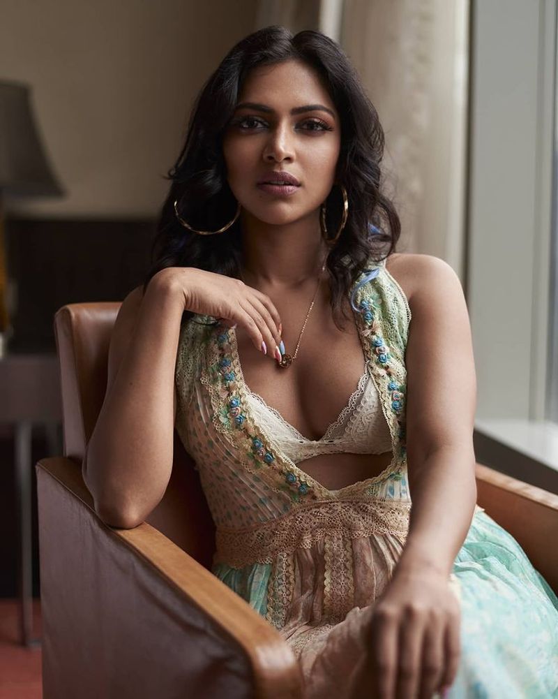 amalapaul look like kerchief top overload hot dress photos viral in internet