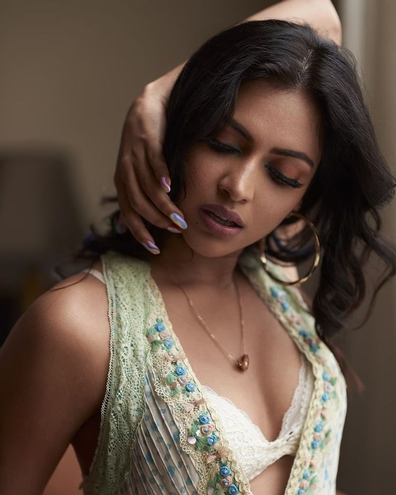 amalapaul look like kerchief top overload hot dress photos viral in internet