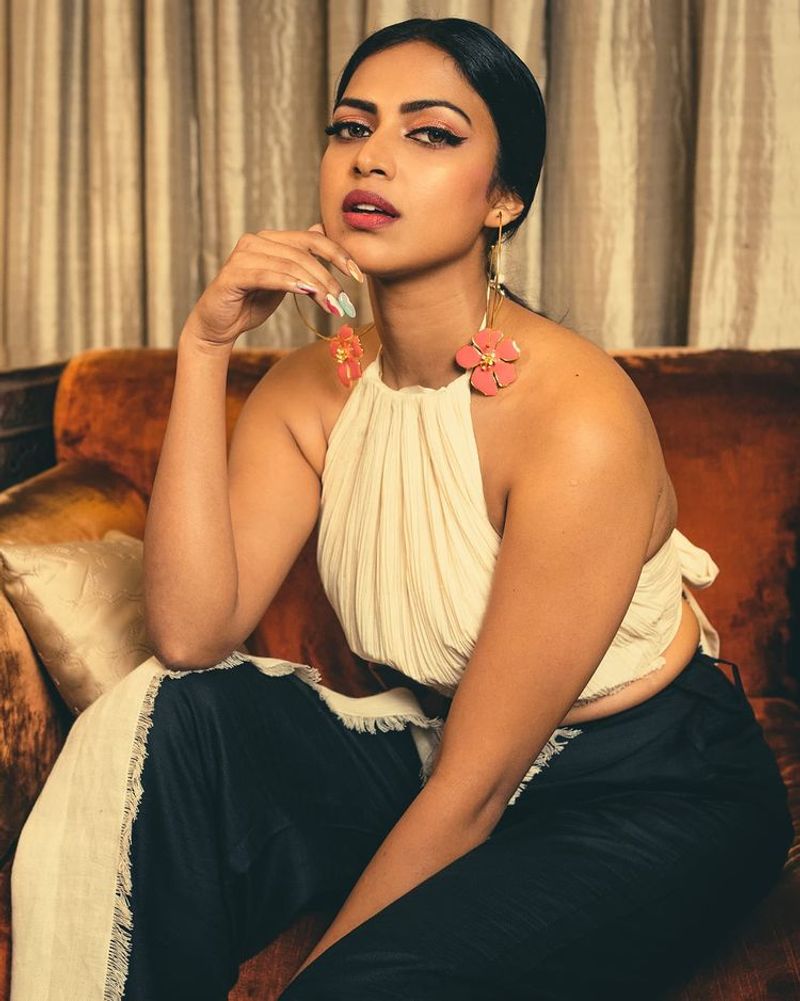 amalapaul look like kerchief top overload hot dress photos viral in internet