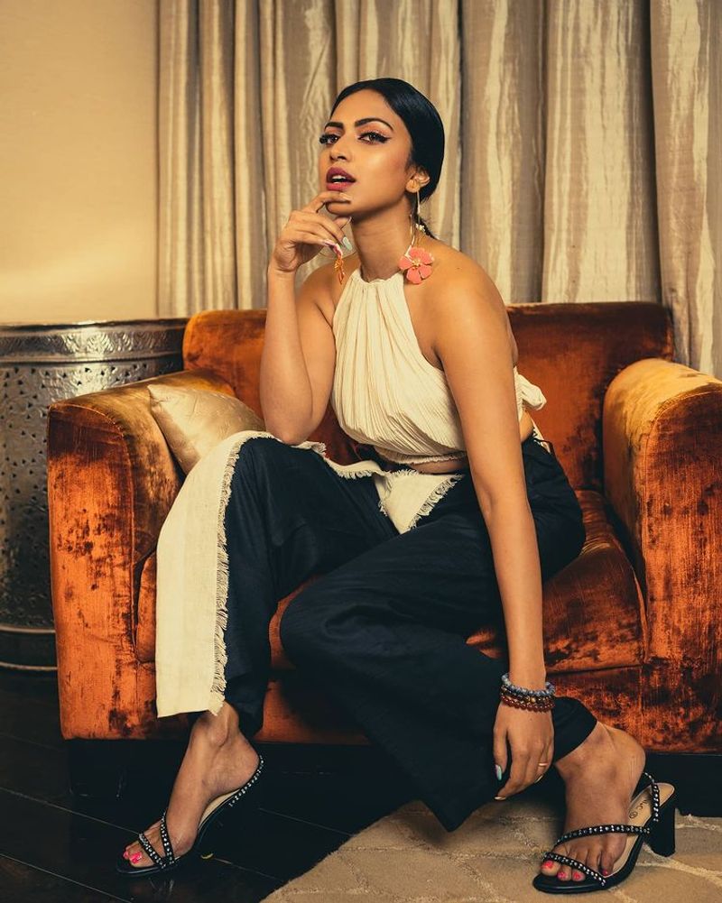 amalapaul look like kerchief top overload hot dress photos viral in internet