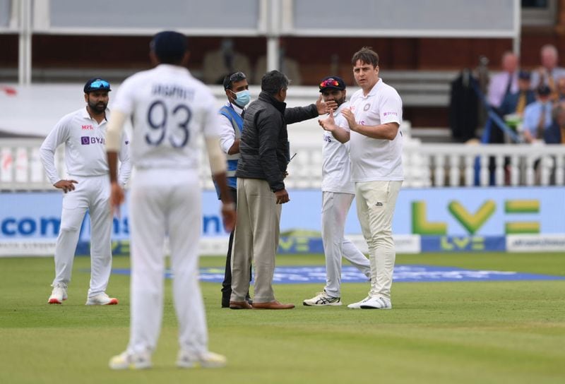 Pataudi Trophy 2021, 2nd Test: Bottle corks thrown at KL Rahul, English fan enters playing field-ayh