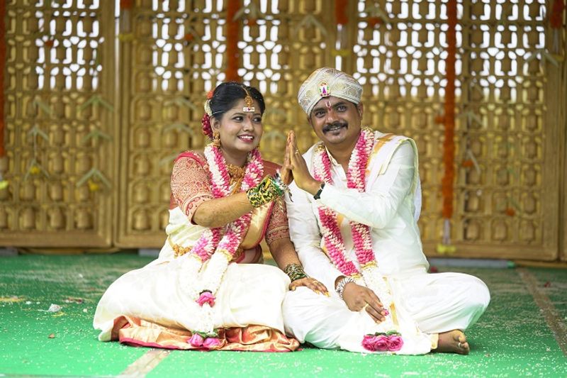 Kannada Director Mansore ties knot with long time girlfriend Akhila vcs