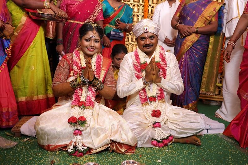 Kannada Director Mansore ties knot with long time girlfriend Akhila vcs
