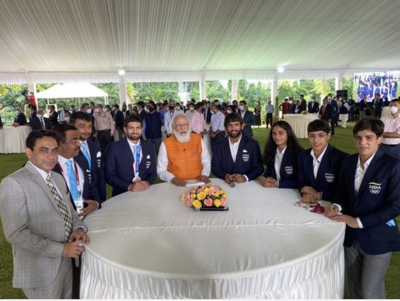 Prime Minister shared breakfast with the Olympic medalists