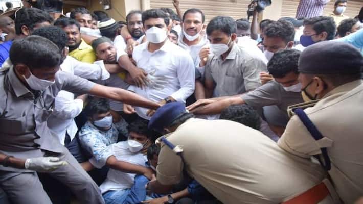 high tension at nara lokesh tour in kurnool high tension at nara lokesh tour in kurnool