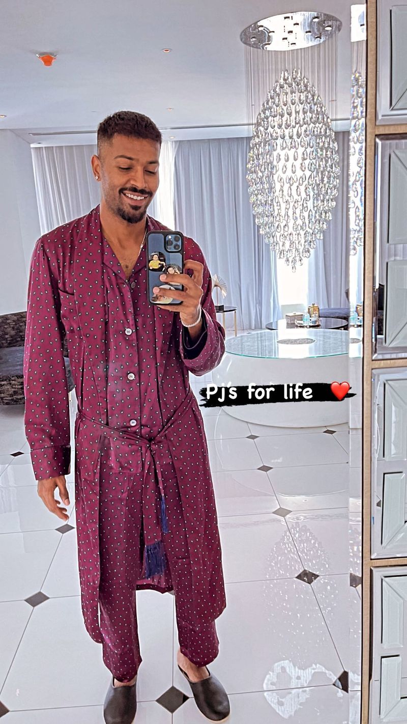 ipl 2021: mumbai indians allrounder Hardik pandya earns 44.3 crores from ipl