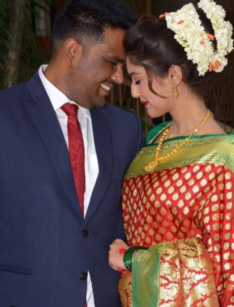 Actress Priyanka Chincholi gets hitched with Rakesh kumar Register marriage vcs
