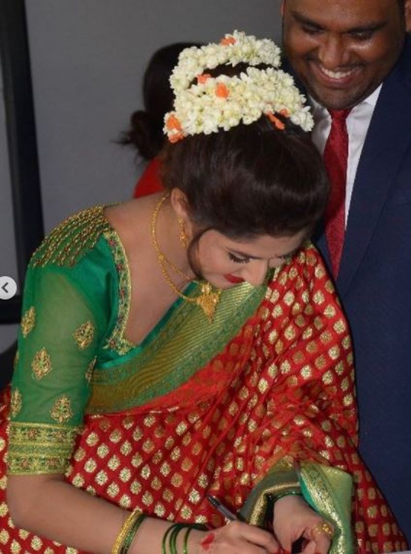 Actress Priyanka Chincholi gets hitched with Rakesh kumar Register marriage vcs