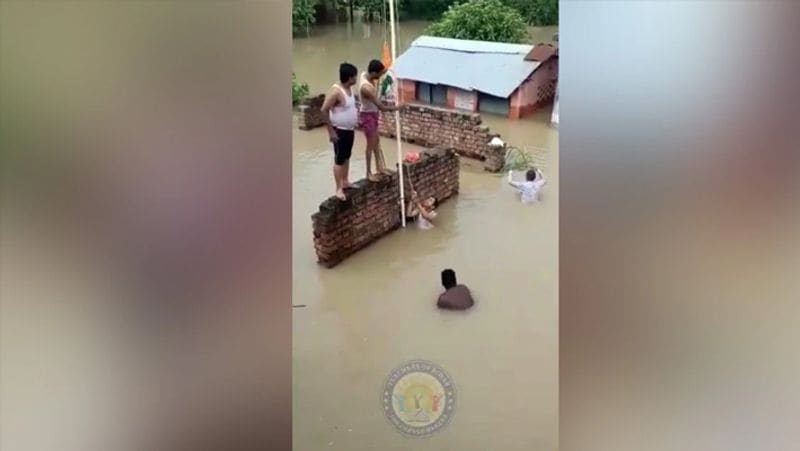 75 independence day pride of the country bihar flood flag hoisting by People