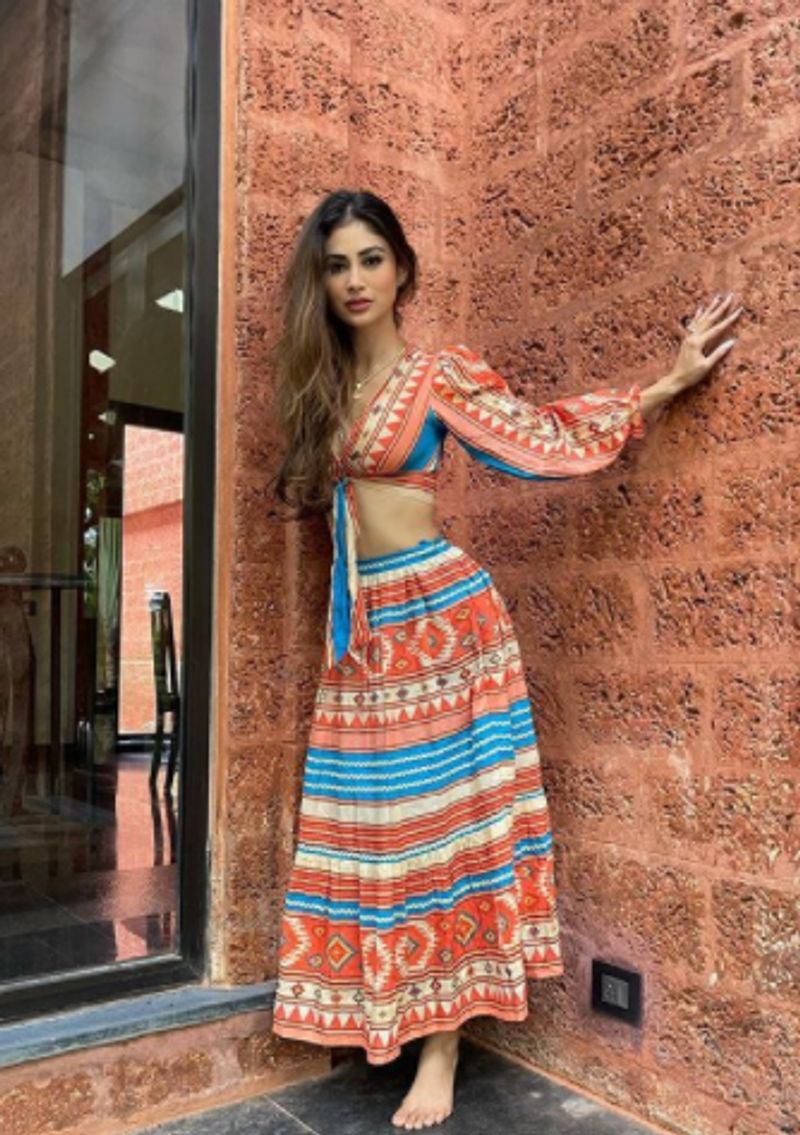 Artist Mouni Roy share her photo