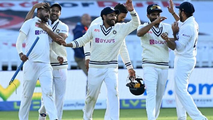 England team lost two wickets before Lunch Break in third test Second Day England team lost two wickets before Lunch Break in third test Second Day
