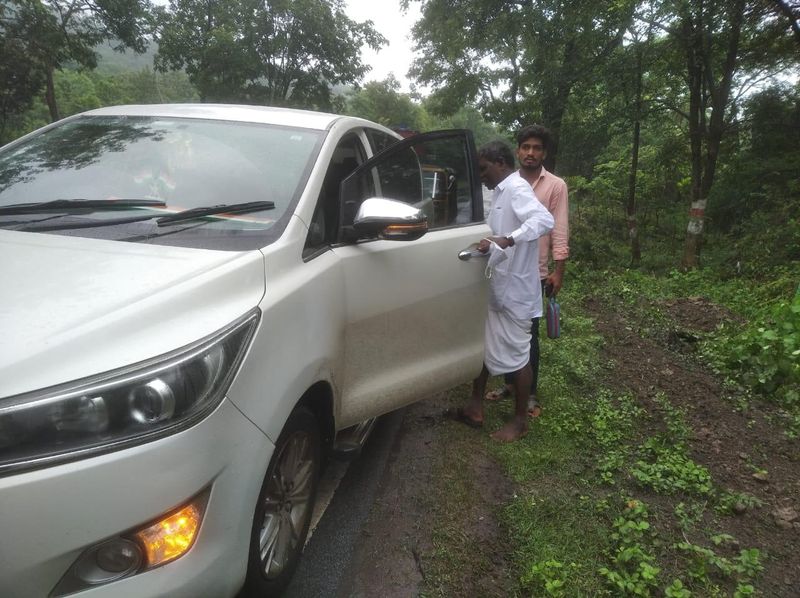 Former legislator Gummadi Narsaiah injured in car mishap, bhadradri kothagudem
