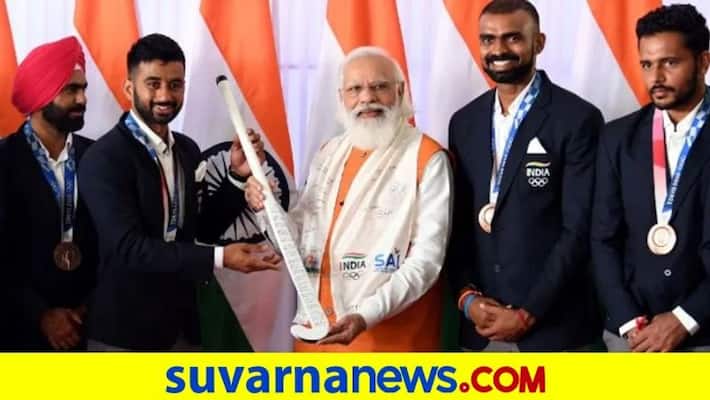 PM Narendra Modi meet and Greets India Tokyo Olympic Contingents kvn PM Narendra Modi meet and Greets India Tokyo Olympic Contingents kvn