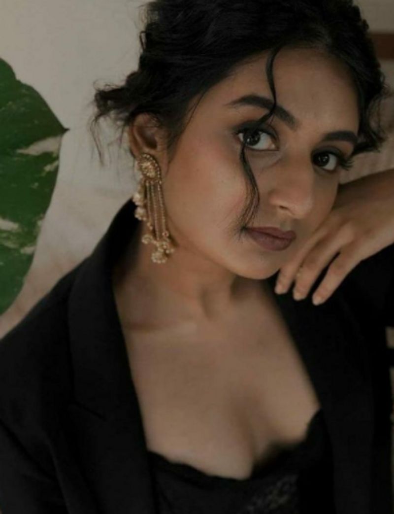 Esthar Anil share her photo