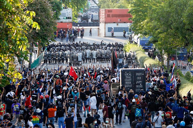 covid 19 Thai people protest against the Prime Minister