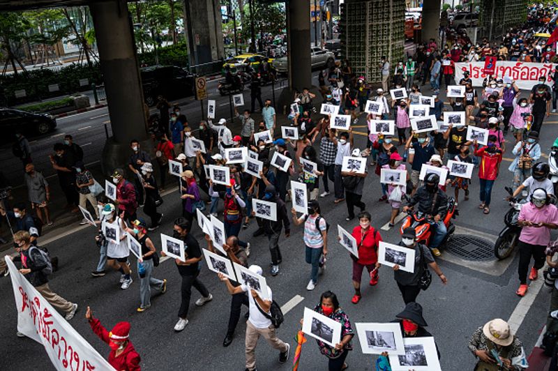 covid 19 Thai people protest against the Prime Minister