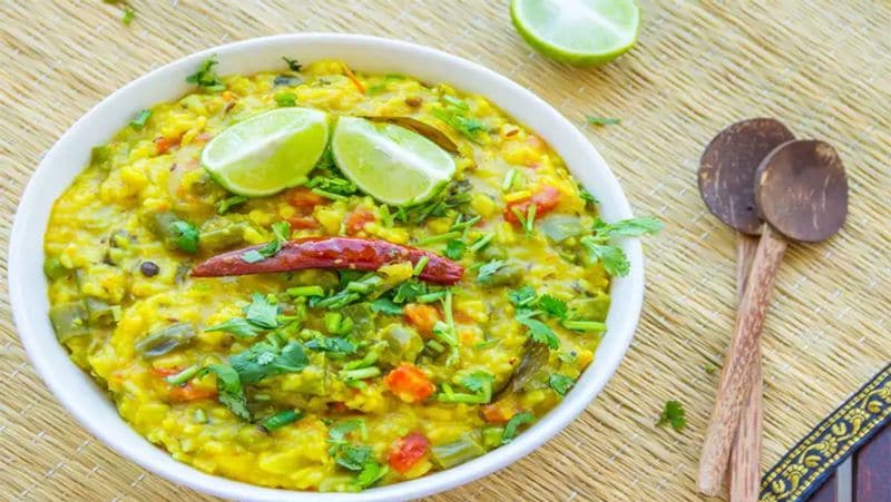 10 countries and their national dishes: pakistani dessert is quite popular in India