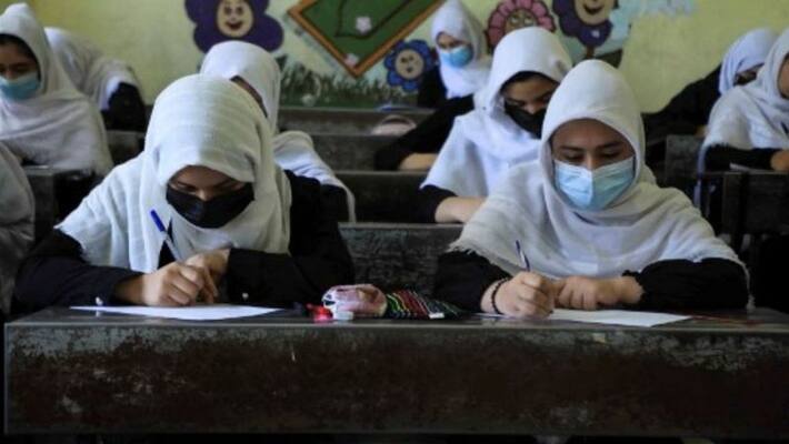 After Taliban takeover, Afghan girls return to school in Herat province-dnm After Taliban takeover, Afghan girls return to school in Herat province-dnm