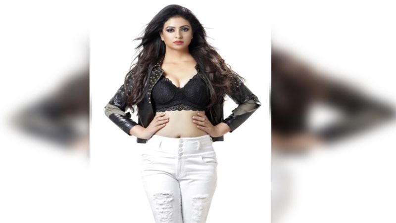 Mohammad Shami's wife Hasin Jahan brutally trolled for sharing bold photo on Instagram