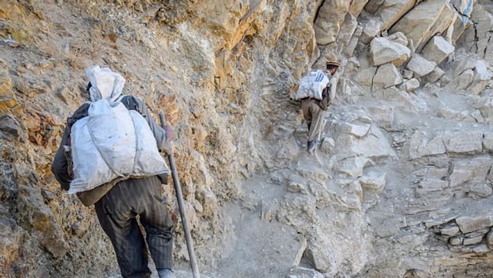 Mining Is The Reason Behind Series Of Earthquake in Chikkaballapur snr Mining Is The Reason Behind Series Of Earthquake in Chikkaballapur snr