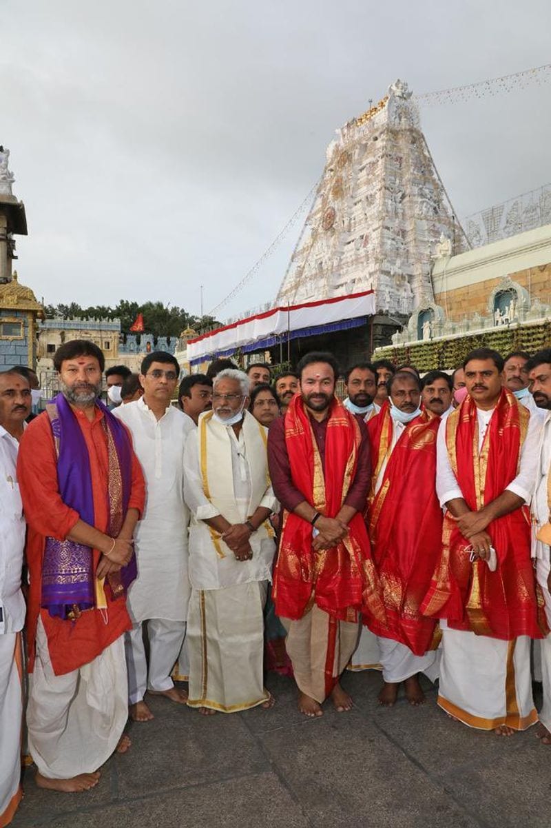 union minister kishan reddy visits tirumala temple