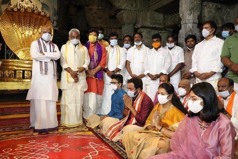union minister kishan reddy visits tirumala temple