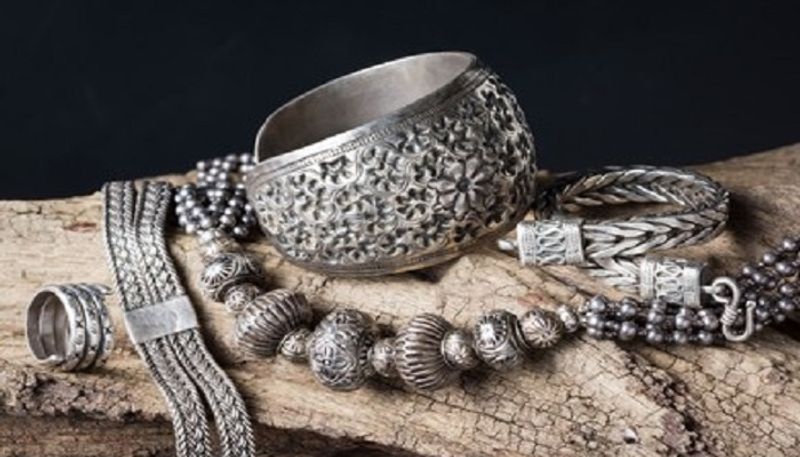 gold prices again drops and silver price also down on 7th September 2021 in kolkata BRD