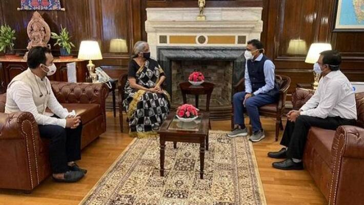 Flipkart CEO kalyan krishnamurthy meets nirmala sitharaman Flipkart CEO kalyan krishnamurthy meets nirmala sitharaman