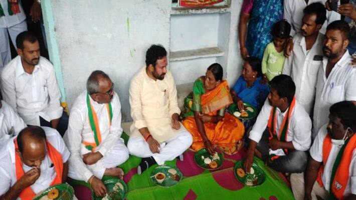 union minister kishan reddy Eats breakfast At municipal worker House In suryapet union minister kishan reddy Eats breakfast At municipal worker House In suryapet