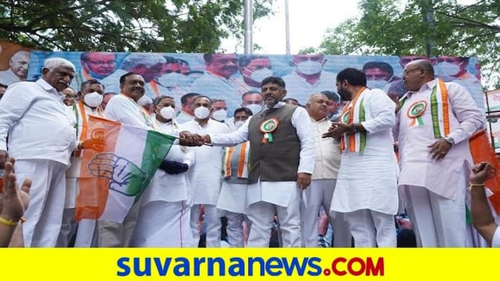 senior Journalist Dr CN dwarakanath joins congress On August 20 at Bengaluru rbj senior Journalist Dr CN dwarakanath joins congress On August 20 at Bengaluru rbj